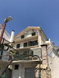 Apartments and rooms by the sea Gradac, Makarska - 13179