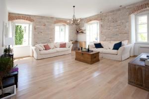 Stylish Theatre Apartments