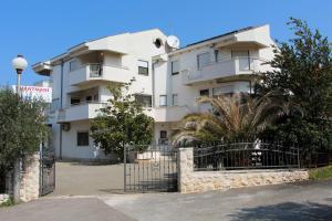 Apartmani Amado/Lozic