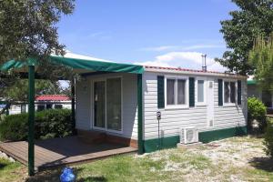 Mobile Homes in Camp Kovacine, Cres, with long pebble beach