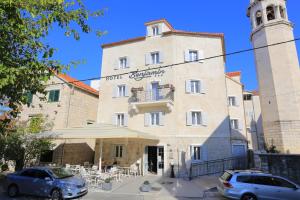 Rooms by the sea Kastel Novi, Kastela - 17909