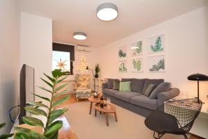 Lucky 13 apartment