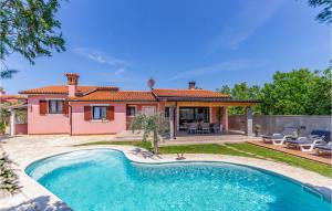 4 Bedroom Gorgeous Home In Medulin