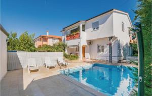 1 Bedroom Amazing Apartment In Fazana