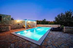 MY DALMATIA - Holiday home Korlat with private pool 