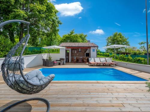 Modern Holiday Home with Pool in Pazin Modern Holiday Home with Pool in Pazin