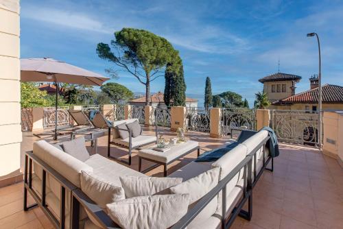 Luxury Seaview Apartment Luxury Seaview Apartment