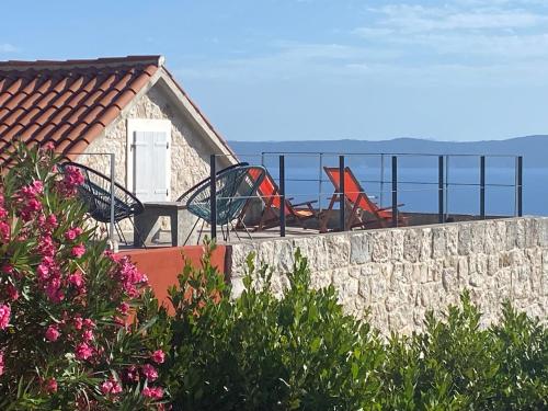 Villa Heritage - Ultimate Croatian Retreat with stunning views and pool