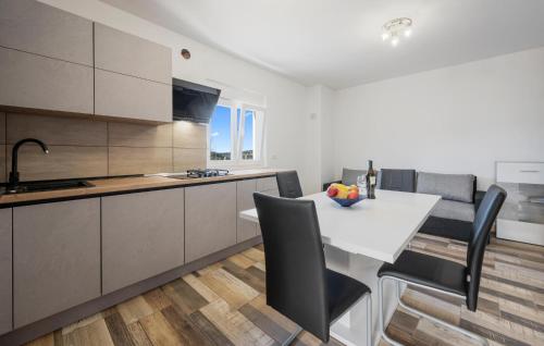 4 Bedroom Stunning Home In Skradin 4 Bedroom Stunning Home In Skradin
