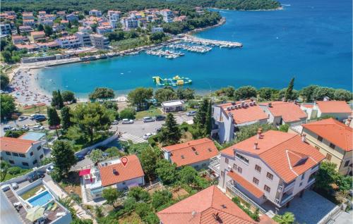 Amazing Home In Pjescana Uvala With Jacuzzi Amazing Home In Pjescana Uvala With Jacuzzi