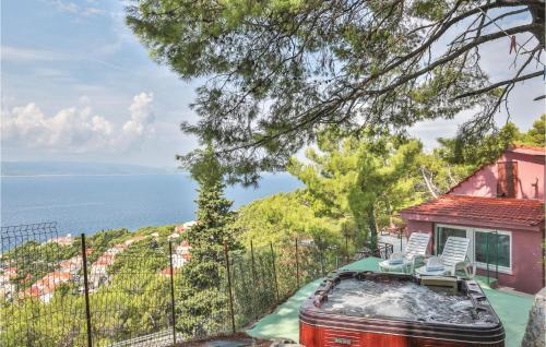Awesome Home In Brela With Jacuzzi Awesome Home In Brela With Jacuzzi