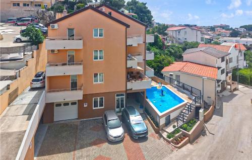 Cozy Apartment In Baska Voda With Wifi