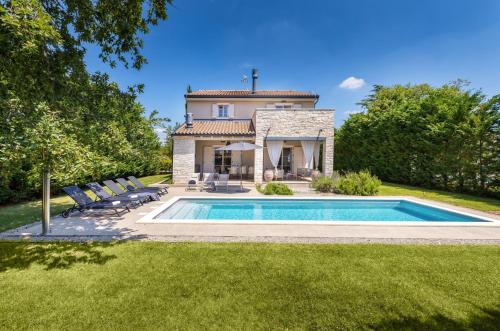Villa Mia