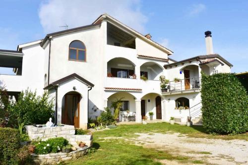 Apartments for families with children Sosi, Umag - 22546 Apartments for families with children Sosi, Umag - 22546