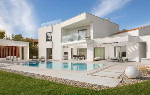 Gorgeous Home In Gajana Gorgeous Home In Gajana