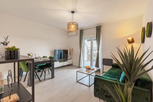 All`s Kingdom All`s Kingdom