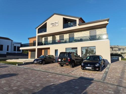 Richi Rooms & App Richi Rooms & App