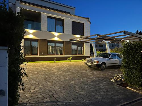 Residence 4U Residence 4U