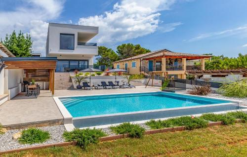 Cozy Home In Medulin With Sauna Cozy Home In Medulin With Sauna