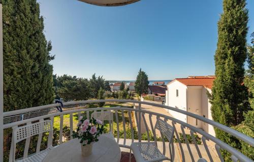 1 Bedroom Gorgeous Apartment In Novalja