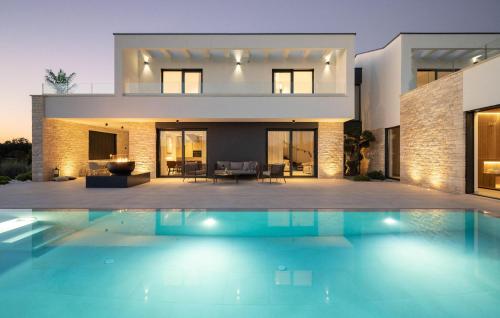 Nice Home In Anzici With Sauna