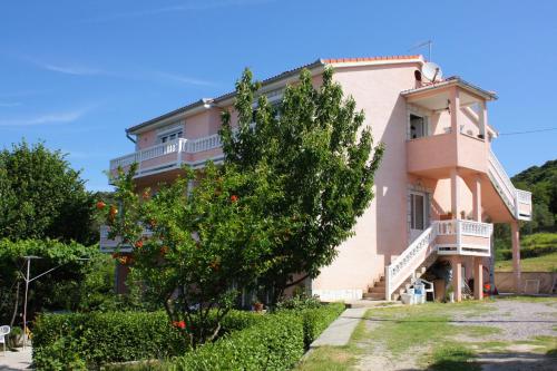 Apartments with a parking space Kampor, Rab - 5029 Apartments with a parking space Kampor, Rab - 5029