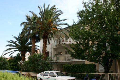 Apartments and rooms with parking space Makarska - 6644 Apartments and rooms with parking space Makarska - 6644