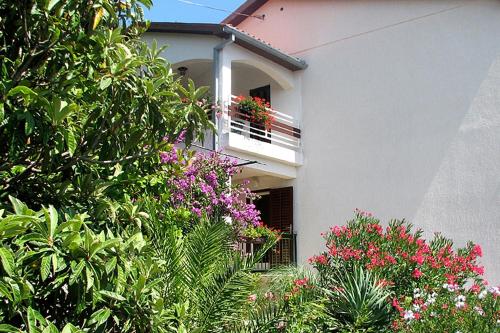 Apartments with a parking space Rabac, Labin - 7622
