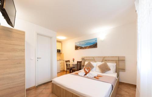 Cozy Apartment In Baska Voda With Wifi Cozy Apartment In Baska Voda With Wifi