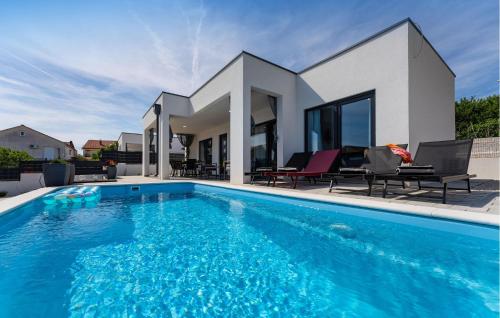 Gorgeous Home In Posedarje