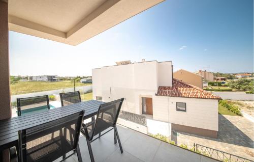 Awesome Apartment In Vrsi With Sauna