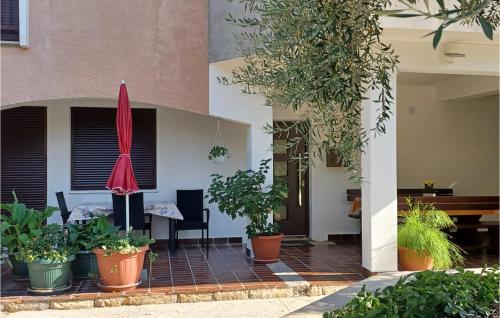 Awesome Apartment In Palit With Wifi