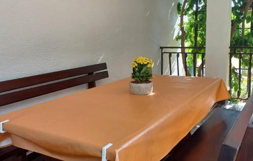 Gorgeous Apartment In Palit