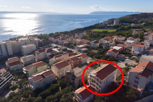 Apartments with a parking space Tucepi, Makarska - 6657 Apartments with a parking space Tucepi, Makarska - 6657