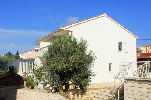 Apartments with a parking space Novalja, Pag - 9356 Apartments with a parking space Novalja, Pag - 9356