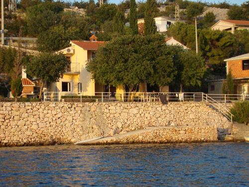 Apartmani Lisak Ugrina Apartmani Lisak Ugrina