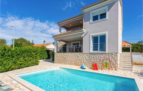 Stunning Home In Linardici With Wifi Stunning Home In Linardici With Wifi