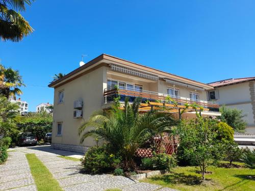 Apartments Orange Lovran Apartments Orange Lovran