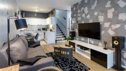 New Gallery Best West Apartment 101