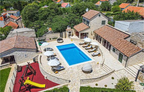 Stunning Home In Dubrava With Sauna