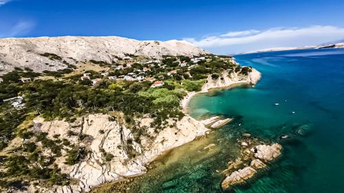 Mila Pet friendly holiday house with private place on the beach