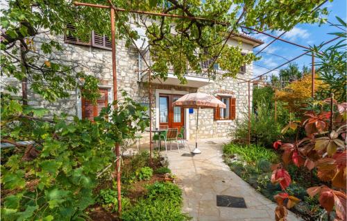 Nice Apartment In Umag With Kitchen Nice Apartment In Umag With Kitchen