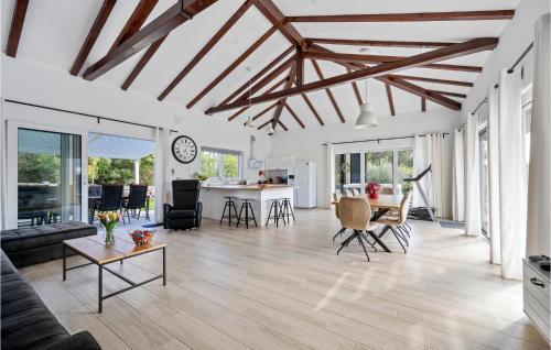 Beautiful Home In Dubrava With Sauna