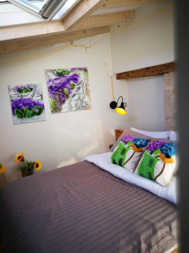 cres art studio kuning apartment cres art studio kuning apartment