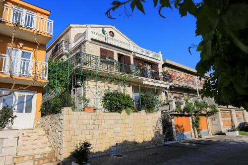 Apartments with a parking space Gradac, Makarska - 6825 Apartments with a parking space Gradac, Makarska - 6825