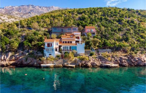 Stunning Home In Jablanac With Wifi Stunning Home In Jablanac With Wifi