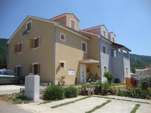 Apartments with a parking space Cres - 15672 Apartments with a parking space Cres - 15672
