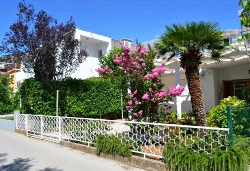 Holiday house with a parking space Zaostrog, Makarska - 16043 Holiday house with a parking space Zaostrog, Makarska - 16043