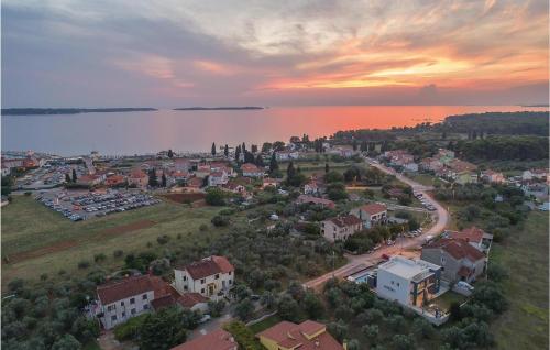 5 Bedroom Nice Home In Fazana