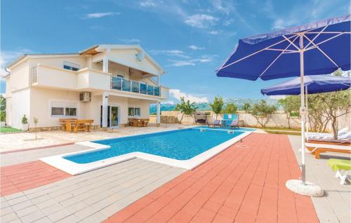 6 Bedroom Awesome Home In Bilisane 6 Bedroom Awesome Home In Bilisane
